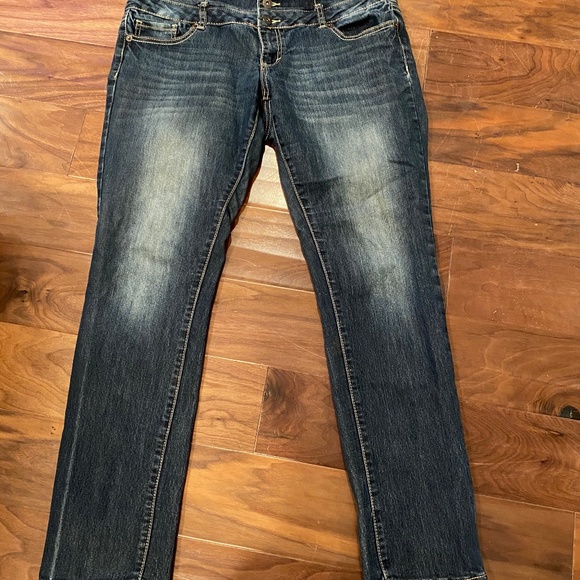 Jeans - Picture 2 of 2